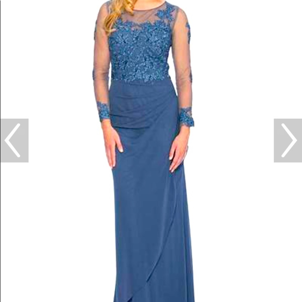 Decode 1.8 Mother of bride/ formal gown